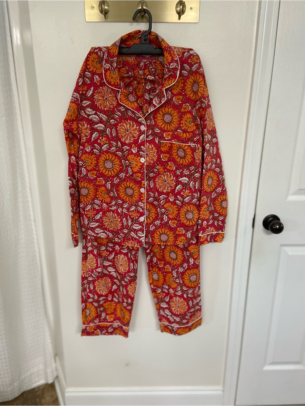 Women’s Medium Cotton Floral Pajama Set Red Orange Block Print Button Down Set